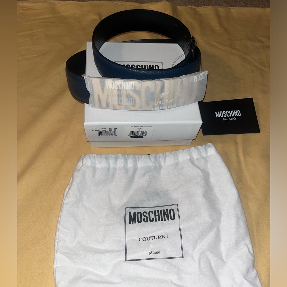 Moschino Men’s Leather Belt